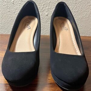 Y-Not? Black Women's Heels